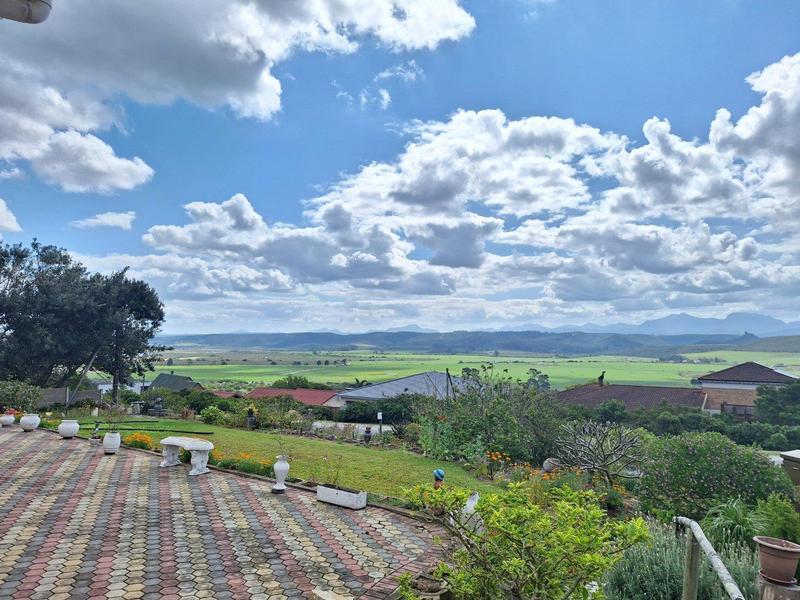 3 Bedroom Property for Sale in Fraaiuitsig Western Cape